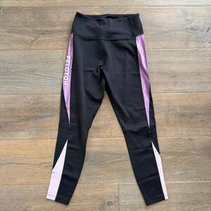 Peloton Women's Speed Colorblock High-Waist Leggings Black/Purple Sz Small